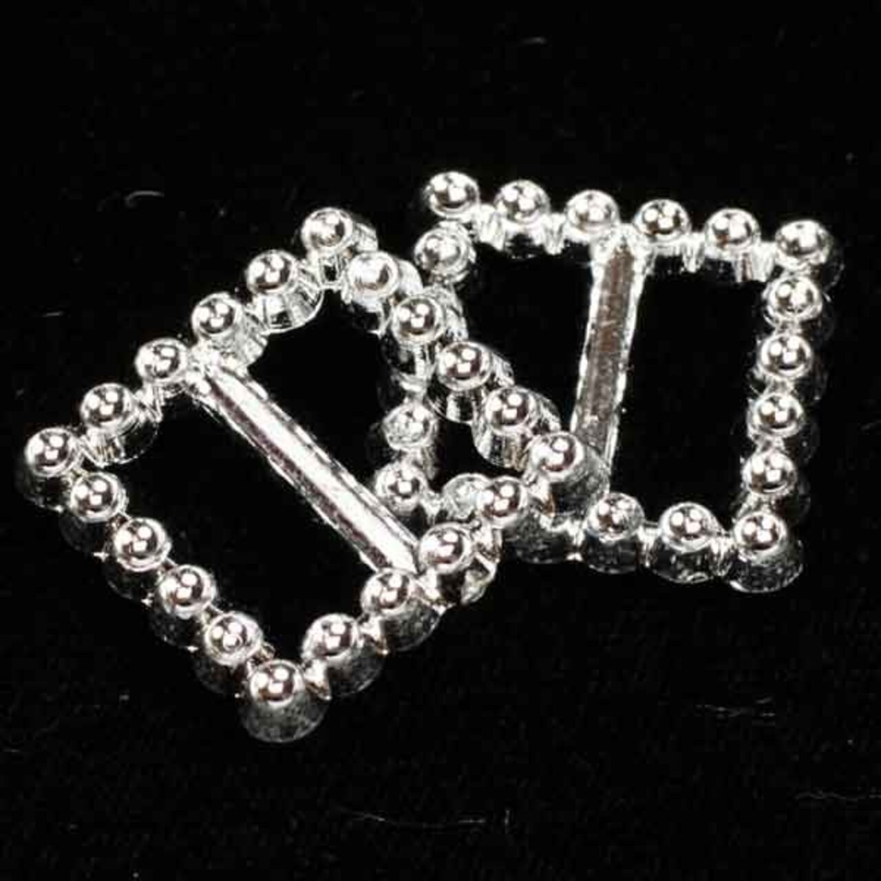 The Ribbon People Club Pack of 300 Silver Rhinestone Square Buckles 1.25"